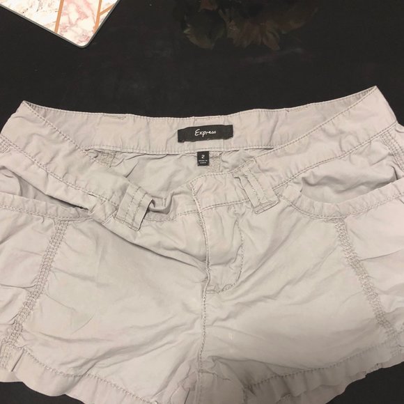 Express Shorts - Picture 5 of 5